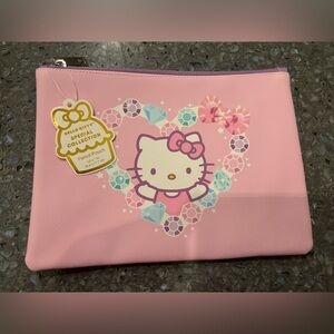 Large hello kitty pouch